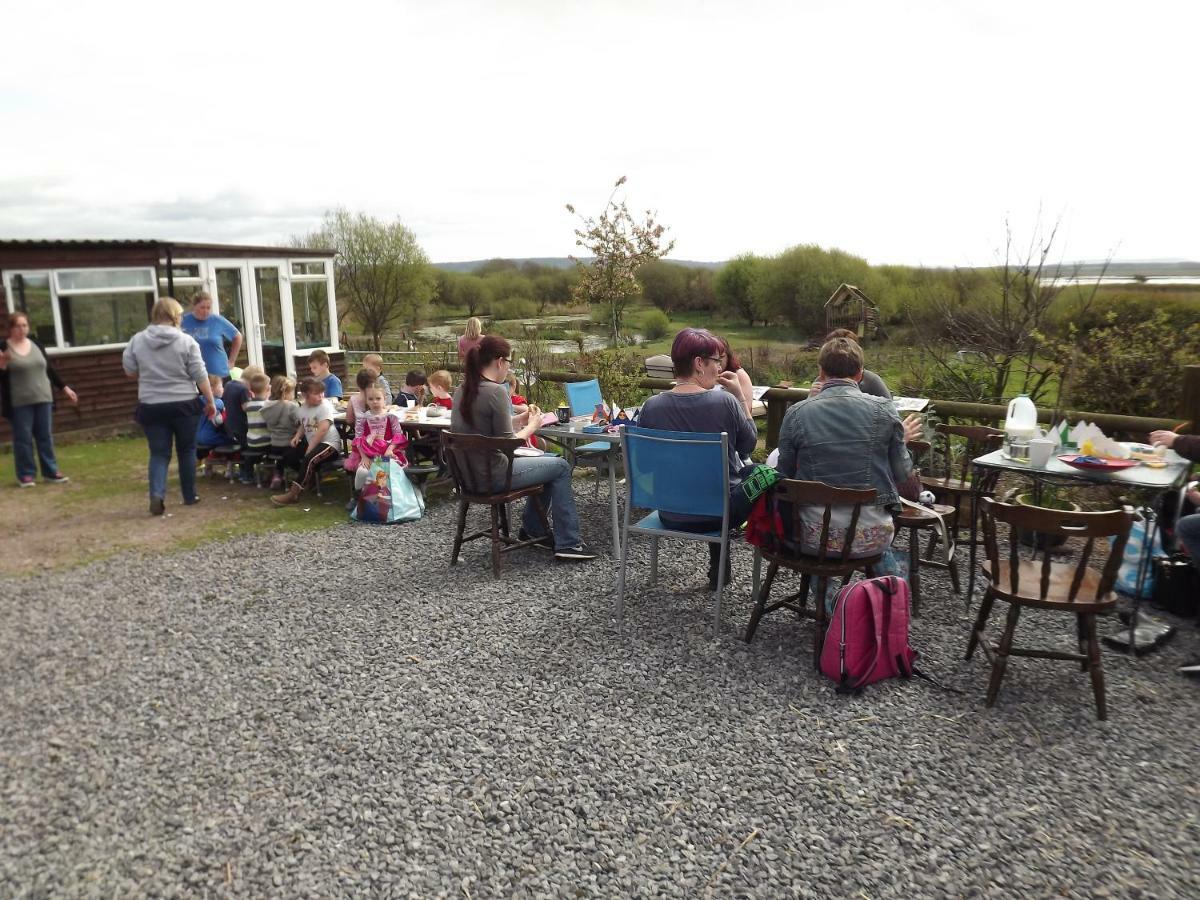 Marsh Water Ponds Fishery Villa Kidwelly Екстериор снимка