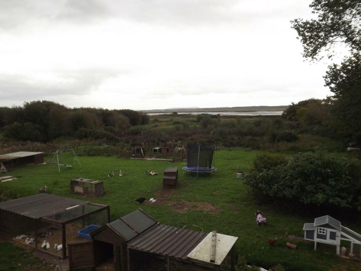 Marsh Water Ponds Fishery Villa Kidwelly Екстериор снимка