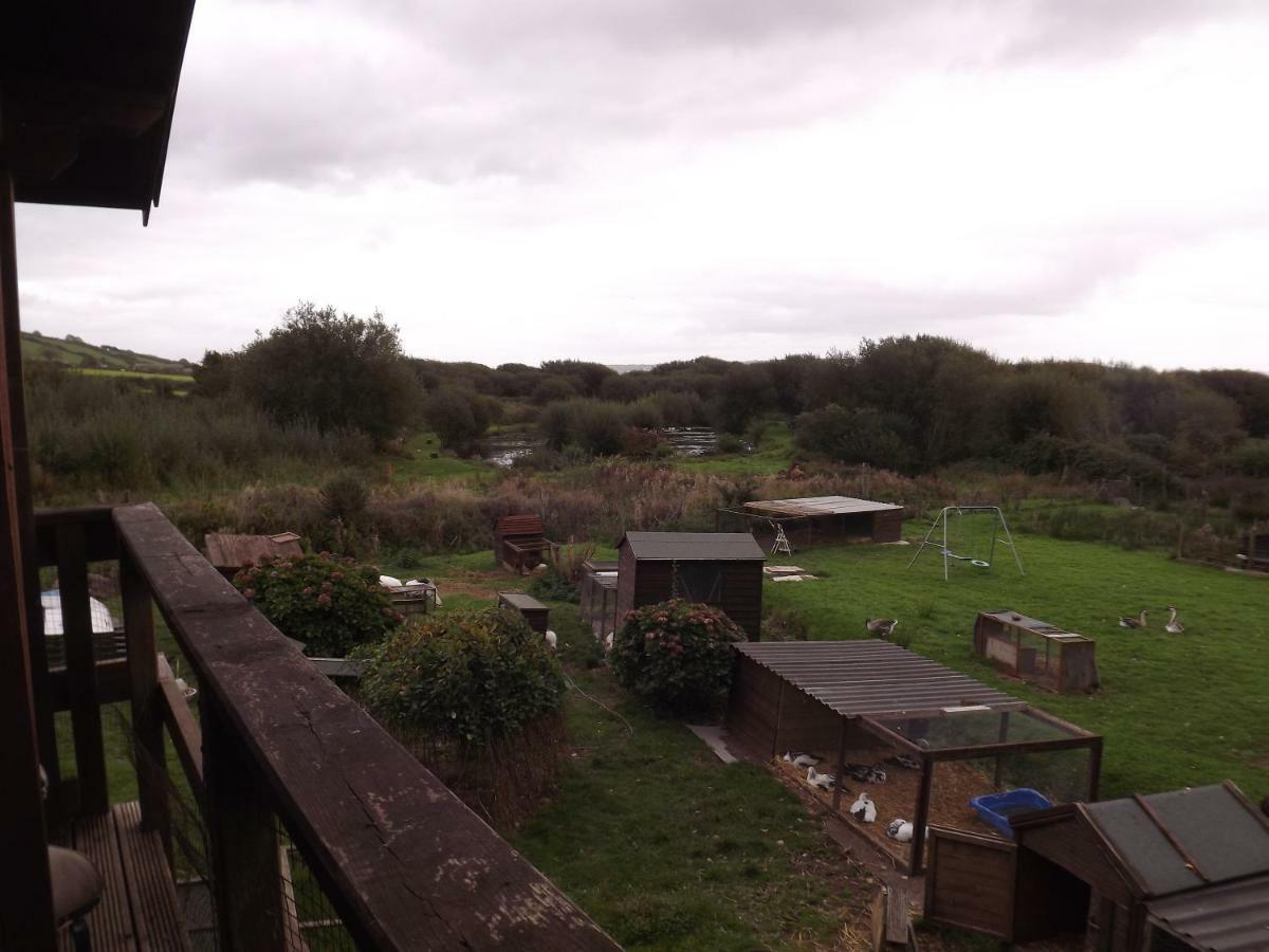 Marsh Water Ponds Fishery Villa Kidwelly Екстериор снимка